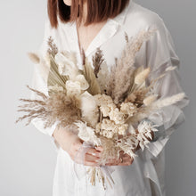 将图片加载到图库查看器，Reed Bridal Bouquet | Dried Flower Arrangement | Boho Deco | Dried flower bouquet | Dried flowers | Wedding Flowers
