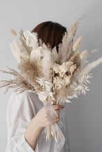 将图片加载到图库查看器，Reed Bridal Bouquet | Dried Flower Arrangement | Boho Deco | Dried flower bouquet | Dried flowers | Wedding Flowers
