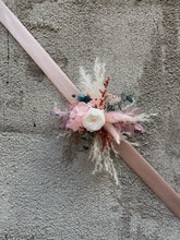 将图片加载到图库查看器，Osaka Bridal Bouquet
