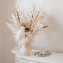 将图片加载到图库查看器，Blanc flower arrangement + Vase
